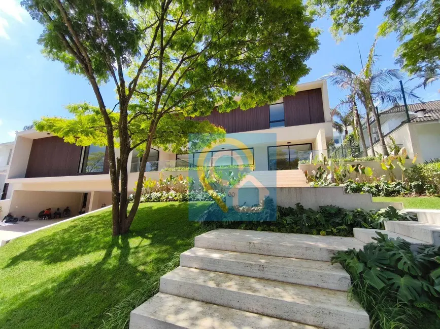 Casa de Condomínio com 5 quartos à venda, 1280m2 em Santana De Parnaiba - SP - imagem 2 Foto 2 de Casa de Condomínio com 5 quartos à venda, 1280m2 em Santana De Parnaiba - SP