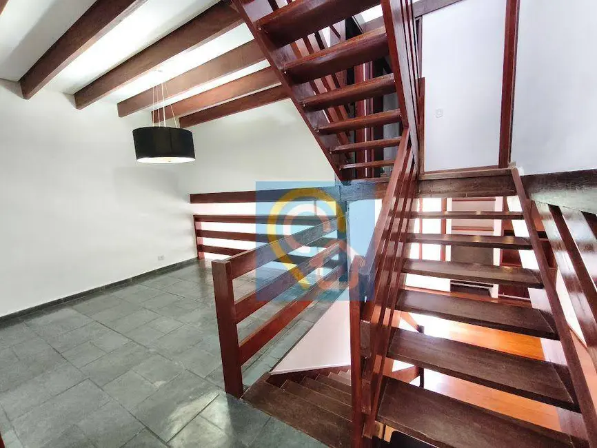 Foto 3 de Casa de Condomínio com 3 quartos para alugar, 161m2 em Santana De Parnaiba - SP