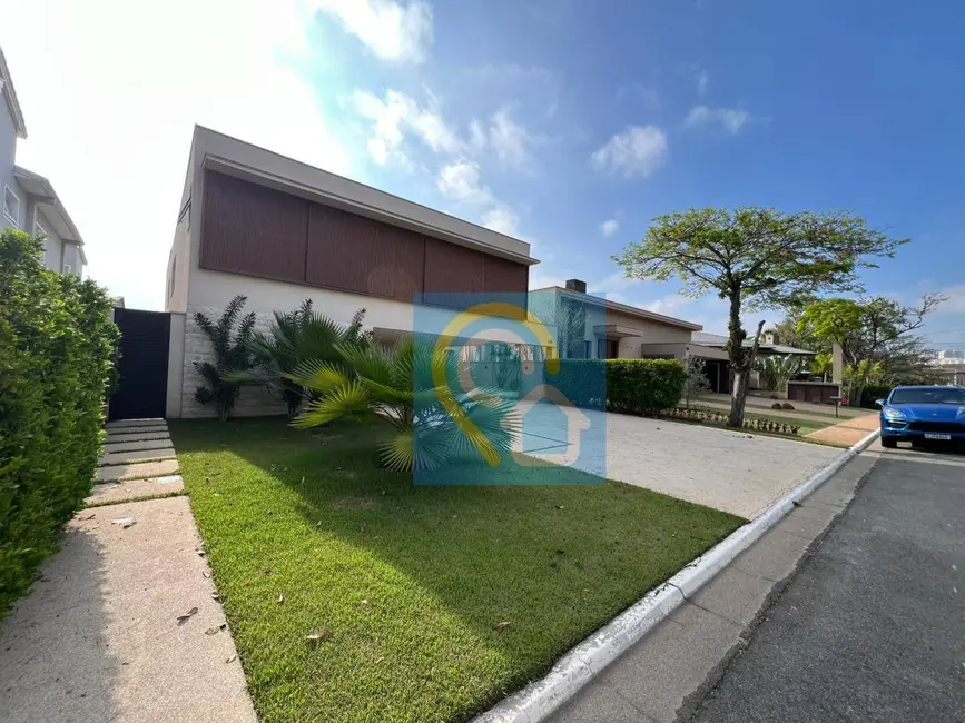 Foto 1 de Casa de Condomínio com 4 quartos à venda e para alugar, 600m2 em Barueri - SP