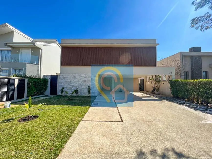 Foto 1 de Casa de Condomínio com 4 quartos à venda e para alugar, 600m2 em Barueri - SP