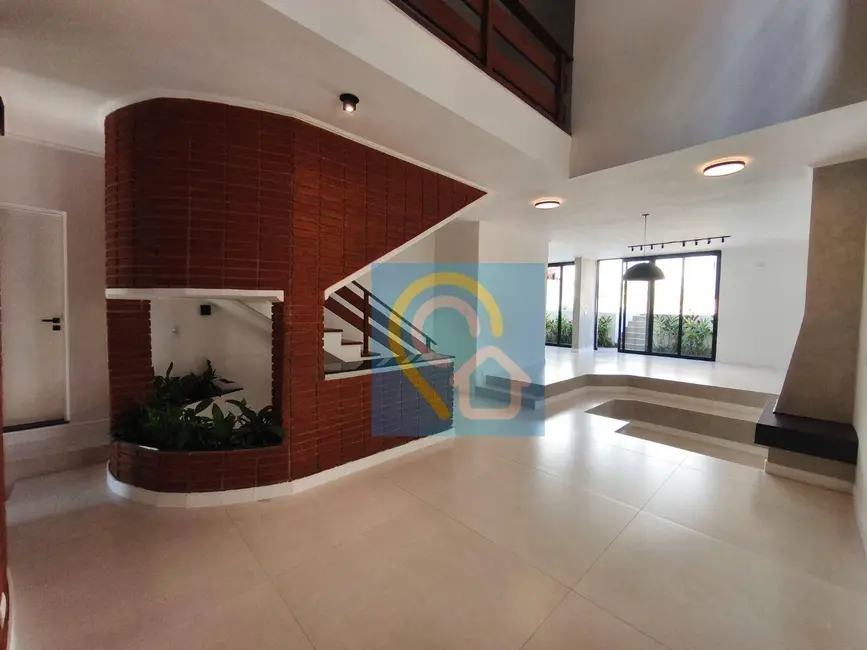 Foto 5 de Casa de Condomínio com 5 quartos à venda, 360m2 em Santana De Parnaiba - SP