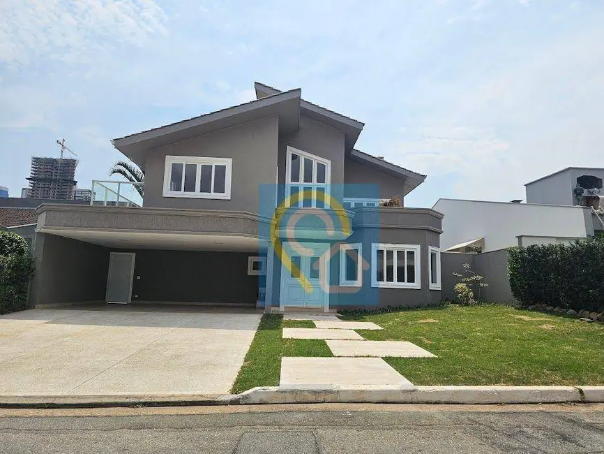 Casa de Condomínio com 4 quartos para alugar, 560m2 em Barueri - SP - imagem 1 Foto 1 de Casa de Condomínio com 4 quartos para alugar, 560m2 em Barueri - SP