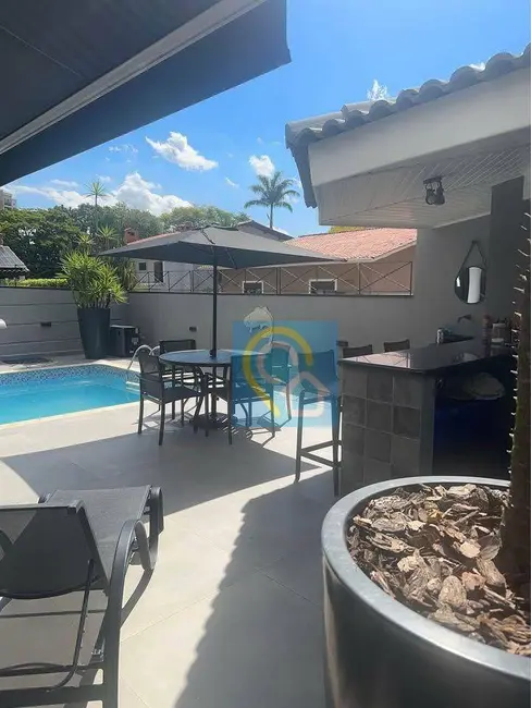 Casa de Condomínio com 3 quartos à venda, 367m2 em Santana De Parnaiba - SP - imagem 8 Foto 8 de Casa de Condomínio com 3 quartos à venda, 367m2 em Santana De Parnaiba - SP