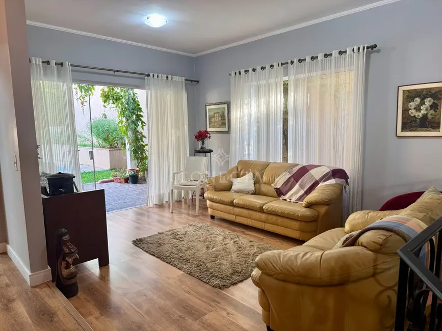 Foto 3 de Casa de Condomínio com 4 quartos à venda, 398m2 em Santana De Parnaiba - SP