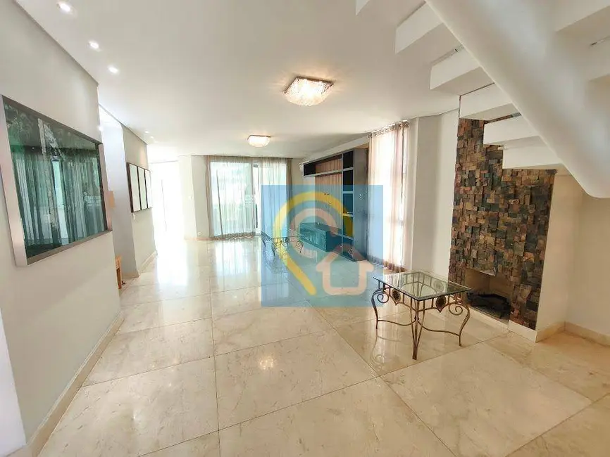 Foto 3 de Casa de Condomínio com 4 quartos para alugar, 455m2 em Santana De Parnaiba - SP