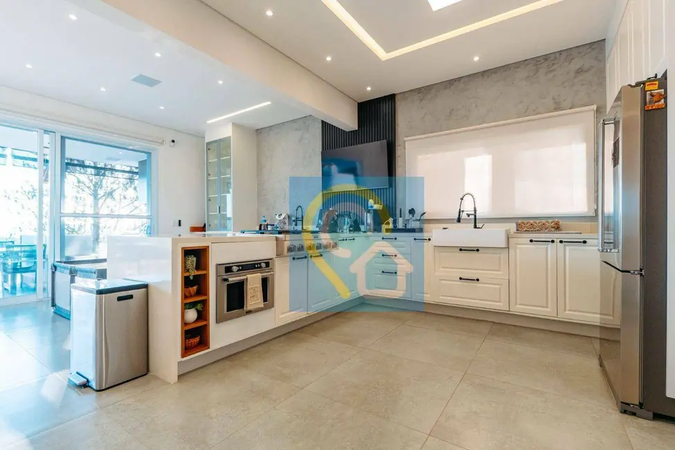 Casa de Condomínio com 4 quartos à venda, 360m2 em Santana De Parnaiba - SP - imagem 6 Foto 6 de Casa de Condomínio com 4 quartos à venda, 360m2 em Santana De Parnaiba - SP