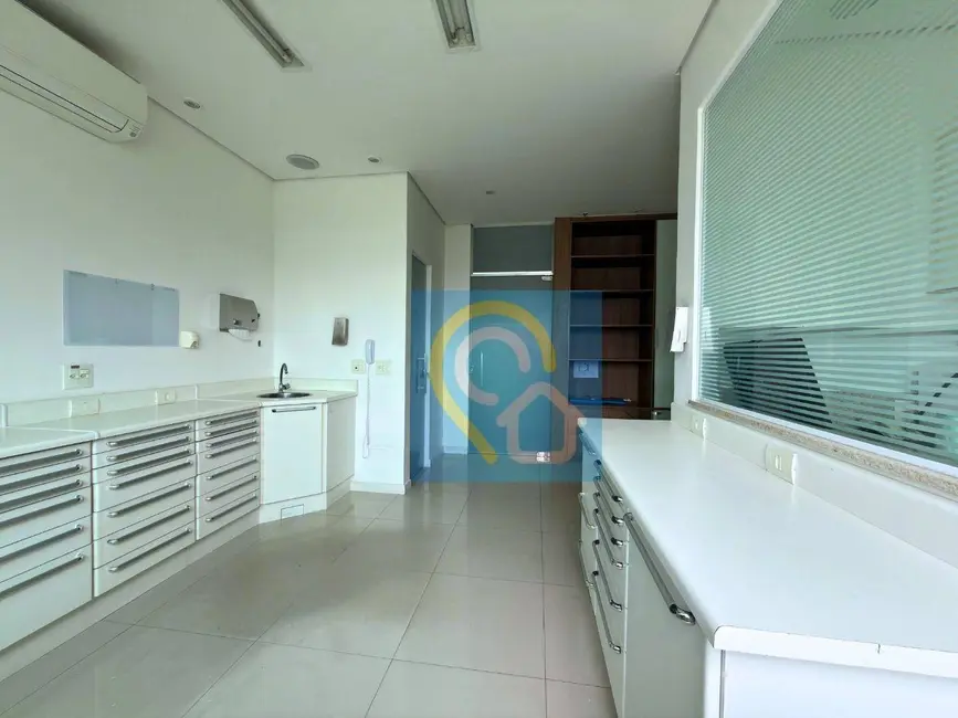 Foto 1 de Sala Comercial à venda, 42m2 em Empresarial 18 do Forte, Barueri - SP