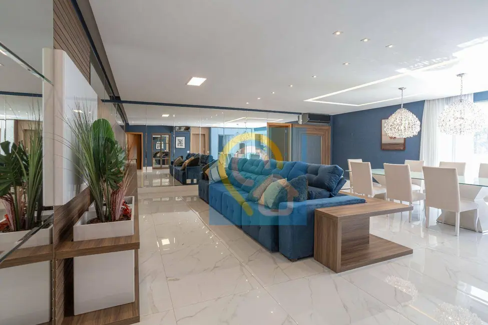 Foto 7 de Apartamento com 3 quartos à venda, 224m2 em Santana De Parnaiba - SP