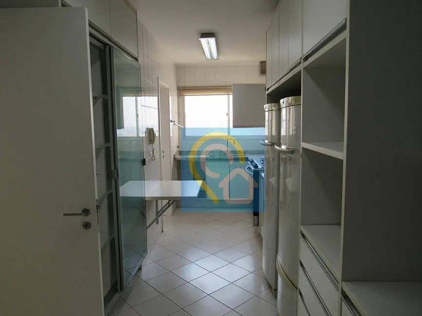 Foto 9 de Apartamento com 3 quartos para alugar, 165m2 em Alphaville Industrial, Barueri - SP