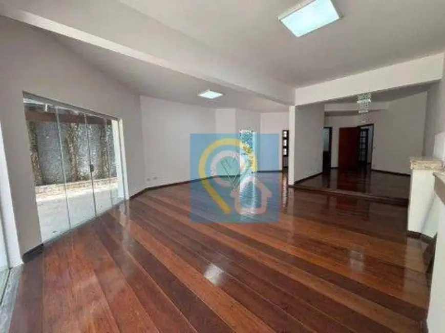 Casa de Condomínio com 4 quartos à venda, 608m2 em Barueri - SP - imagem 3 Foto 3 de Casa de Condomínio com 4 quartos à venda, 608m2 em Barueri - SP