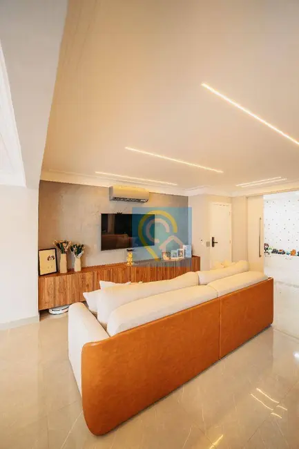 Foto 3 de Casa de Condomínio com 3 quartos à venda, 180m2 em Santana De Parnaiba - SP