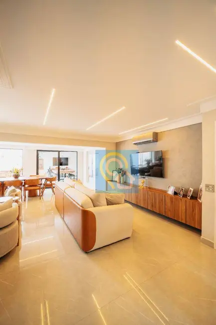 Foto 1 de Casa de Condomínio com 3 quartos à venda, 180m2 em Santana De Parnaiba - SP