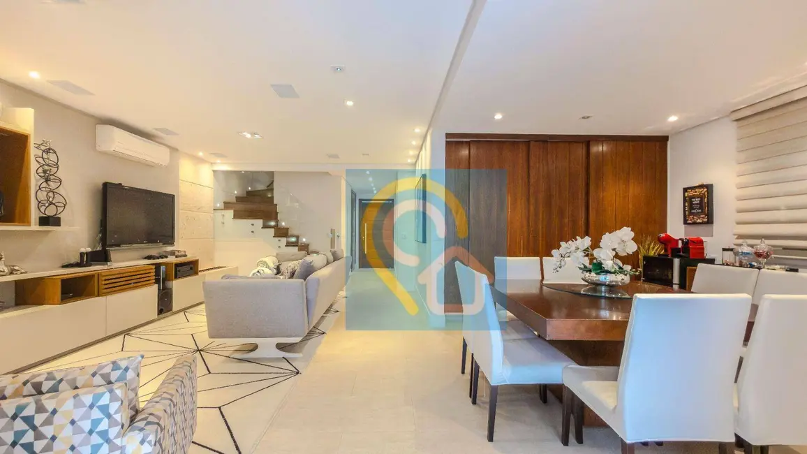 Foto 2 de Casa de Condomínio com 4 quartos à venda, 290m2 em Santana De Parnaiba - SP