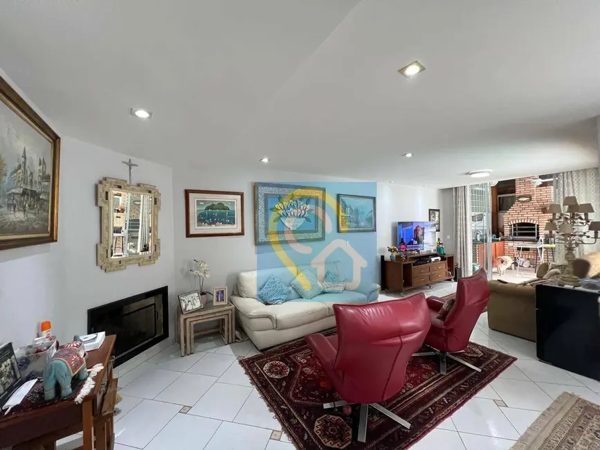 Foto 3 de Casa de Condomínio com 3 quartos à venda, 180m2 em Santana De Parnaiba - SP