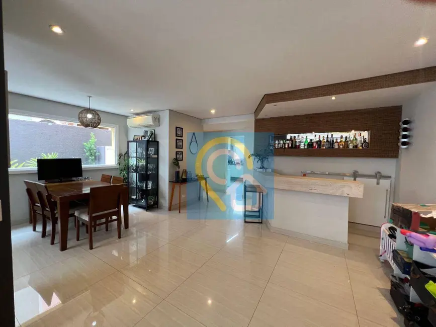 Casa de Condomínio com 4 quartos à venda, 180m2 em Santana De Parnaiba - SP - imagem 5 Foto 5 de Casa de Condomínio com 4 quartos à venda, 180m2 em Santana De Parnaiba - SP