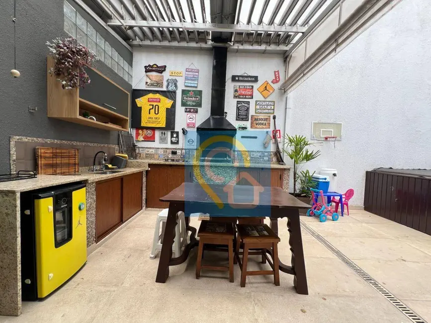 Casa de Condomínio com 4 quartos à venda, 180m2 em Santana De Parnaiba - SP - imagem 1 Foto 1 de Casa de Condomínio com 4 quartos à venda, 180m2 em Santana De Parnaiba - SP