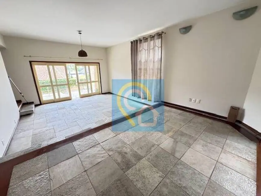 Foto 3 de Casa de Condomínio com 4 quartos para alugar, 360m2 em Santana De Parnaiba - SP