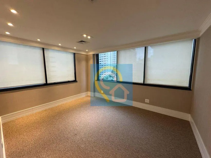 Foto 2 de Sala Comercial para alugar, 31m2 em Alphaville Industrial, Barueri - SP