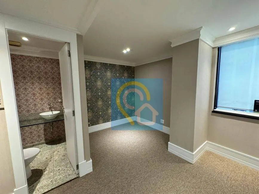 Foto 3 de Sala Comercial para alugar, 31m2 em Alphaville Industrial, Barueri - SP