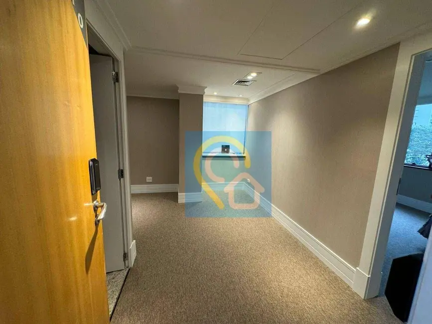 Foto 1 de Sala Comercial para alugar, 31m2 em Alphaville Industrial, Barueri - SP