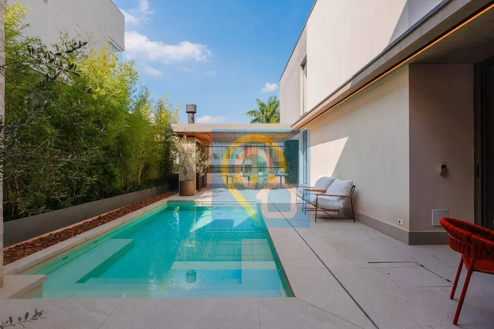 Casa de Condomínio com 4 quartos à venda, 420m2 em Residencial Tamboré, Barueri - SP - imagem 8 Foto 8 de Casa de Condomínio com 4 quartos à venda, 420m2 em Residencial Tamboré, Barueri - SP