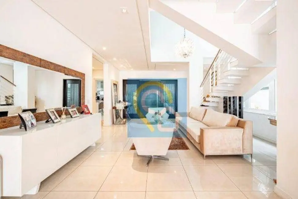 Casa de Condomínio com 3 quartos à venda, 360m2 em Santana De Parnaiba - SP - imagem 6 Foto 6 de Casa de Condomínio com 3 quartos à venda, 360m2 em Santana De Parnaiba - SP