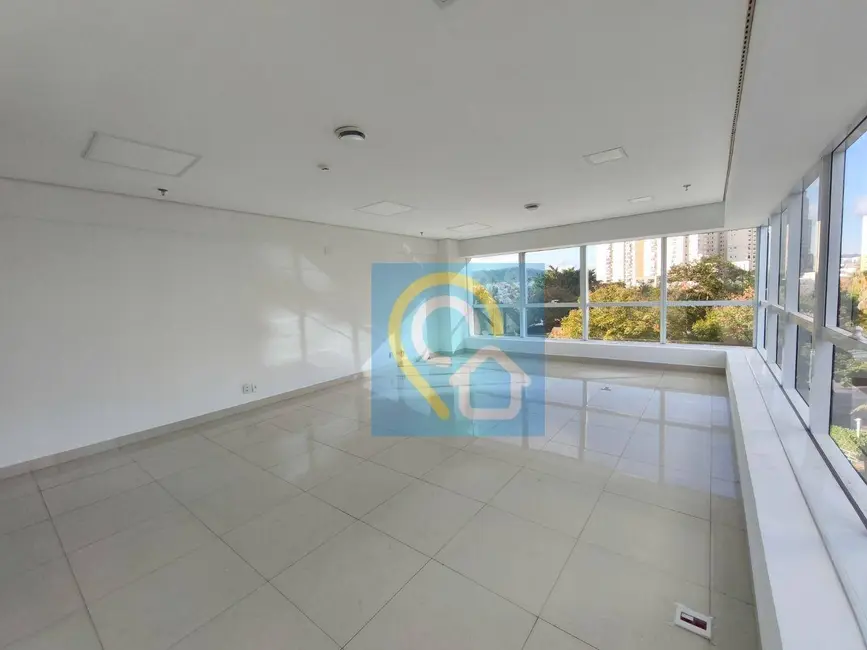 Sala Comercial para alugar, 58m2 em Alphaville Empresarial, Barueri - SP - imagem 1 Foto 1 de Sala Comercial para alugar, 58m2 em Alphaville Empresarial, Barueri - SP