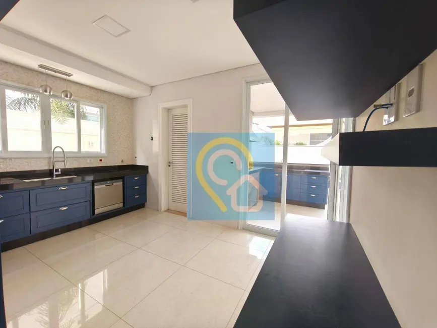 Casa de Condomínio com 4 quartos à venda e para alugar, 450m2 em Santana De Parnaiba - SP - imagem 8 Foto 8 de Casa de Condomínio com 4 quartos à venda e para alugar, 450m2 em Santana De Parnaiba - SP