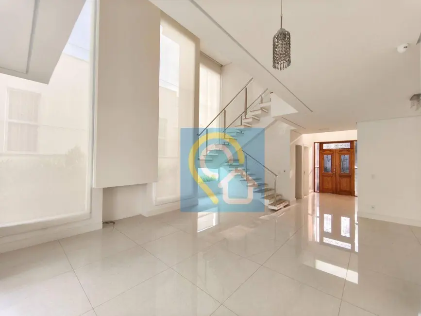 Casa de Condomínio com 4 quartos à venda e para alugar, 450m2 em Santana De Parnaiba - SP - imagem 6 Foto 6 de Casa de Condomínio com 4 quartos à venda e para alugar, 450m2 em Santana De Parnaiba - SP