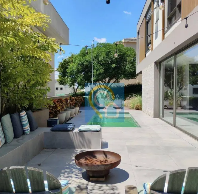 Casa de Condomínio com 4 quartos à venda, 490m2 em Santana De Parnaiba - SP - imagem 9 Foto 9 de Casa de Condomínio com 4 quartos à venda, 490m2 em Santana De Parnaiba - SP