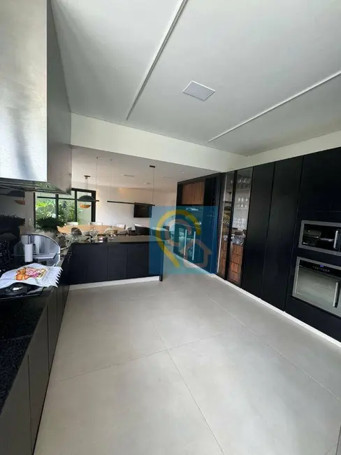 Foto 7 de Casa de Condomínio com 3 quartos à venda, 420m2 em Santana De Parnaiba - SP