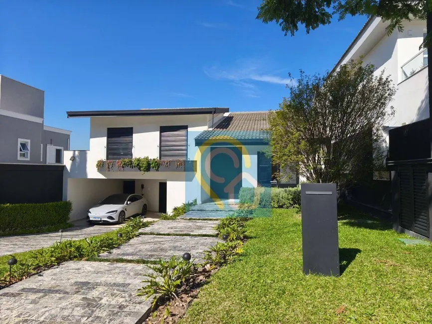 Foto 1 de Casa de Condomínio com 3 quartos à venda, 420m2 em Santana De Parnaiba - SP