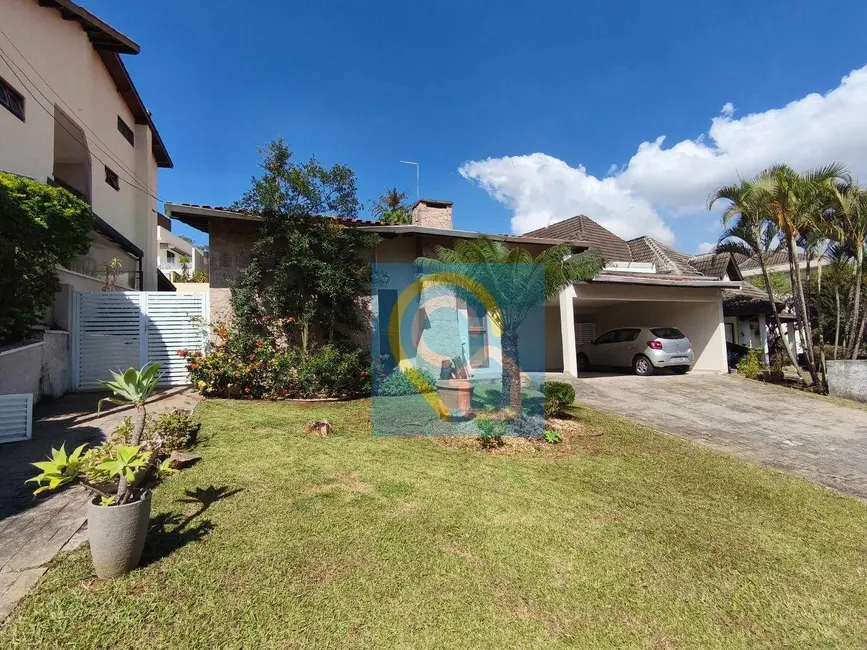 Foto 3 de Casa de Condomínio com 3 quartos à venda, 360m2 em Santana De Parnaiba - SP