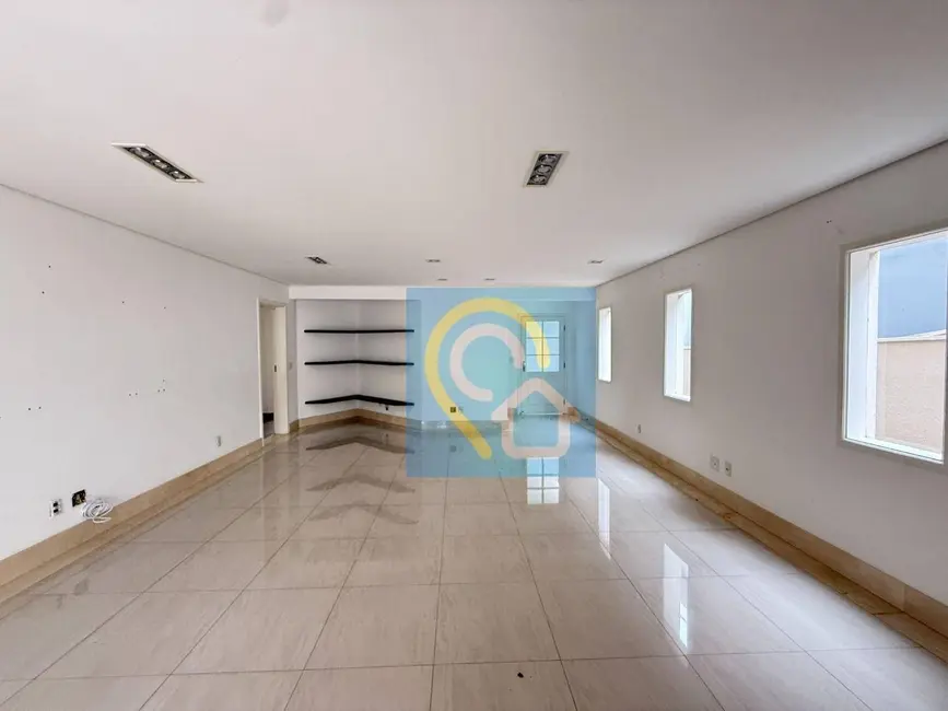 Casa de Condomínio com 4 quartos à venda, 360m2 em Santana De Parnaiba - SP - imagem 4 Foto 4 de Casa de Condomínio com 4 quartos à venda, 360m2 em Santana De Parnaiba - SP