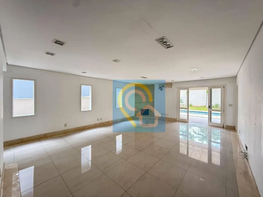 Casa de Condomínio com 4 quartos à venda, 360m2 em Santana De Parnaiba - SP - imagem 3 Foto 3 de Casa de Condomínio com 4 quartos à venda, 360m2 em Santana De Parnaiba - SP