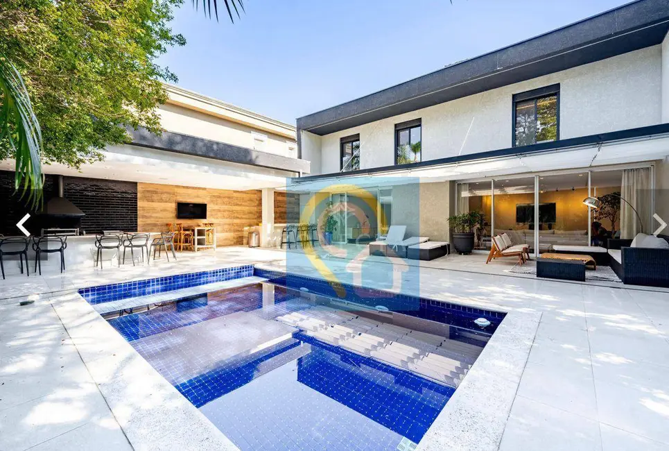 Foto 1 de Casa de Condomínio com 5 quartos à venda e para alugar, 560m2 em Barueri - SP