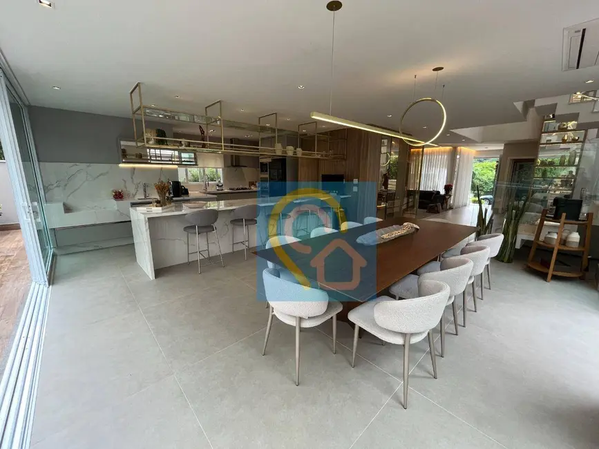 Casa de Condomínio com 5 quartos à venda, 437m2 em Santana De Parnaiba - SP - imagem 6 Foto 6 de Casa de Condomínio com 5 quartos à venda, 437m2 em Santana De Parnaiba - SP