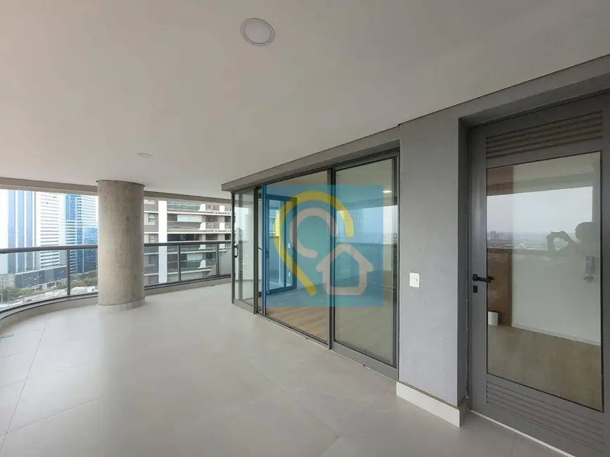 Apartamento com 3 quartos à venda e para alugar, 175m2 em Alphaville Conde I, Barueri - SP - imagem 3 Foto 3 de Apartamento com 3 quartos à venda e para alugar, 175m2 em Alphaville Conde I, Barueri - SP