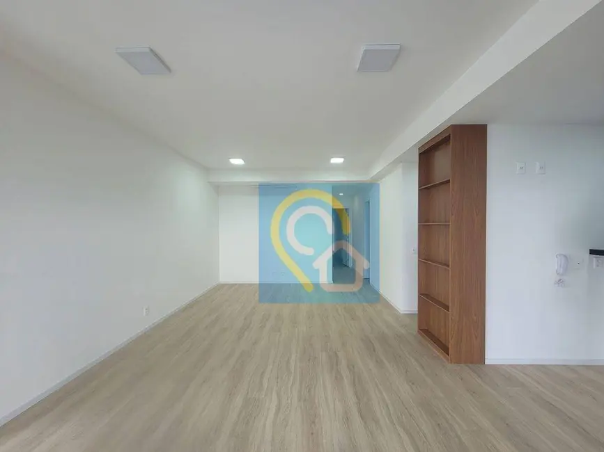 Apartamento com 3 quartos à venda e para alugar, 175m2 em Alphaville Conde I, Barueri - SP - imagem 4 Foto 4 de Apartamento com 3 quartos à venda e para alugar, 175m2 em Alphaville Conde I, Barueri - SP