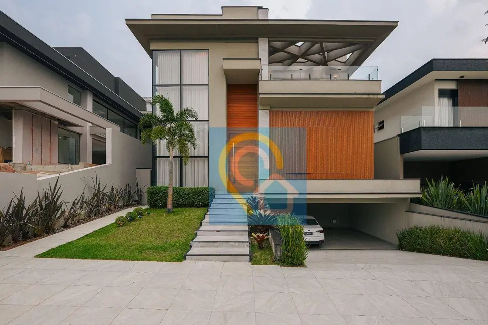Casa de Condomínio com 4 quartos à venda, 490m2 em Santana De Parnaiba - SP - imagem 1 Foto 1 de Casa de Condomínio com 4 quartos à venda, 490m2 em Santana De Parnaiba - SP