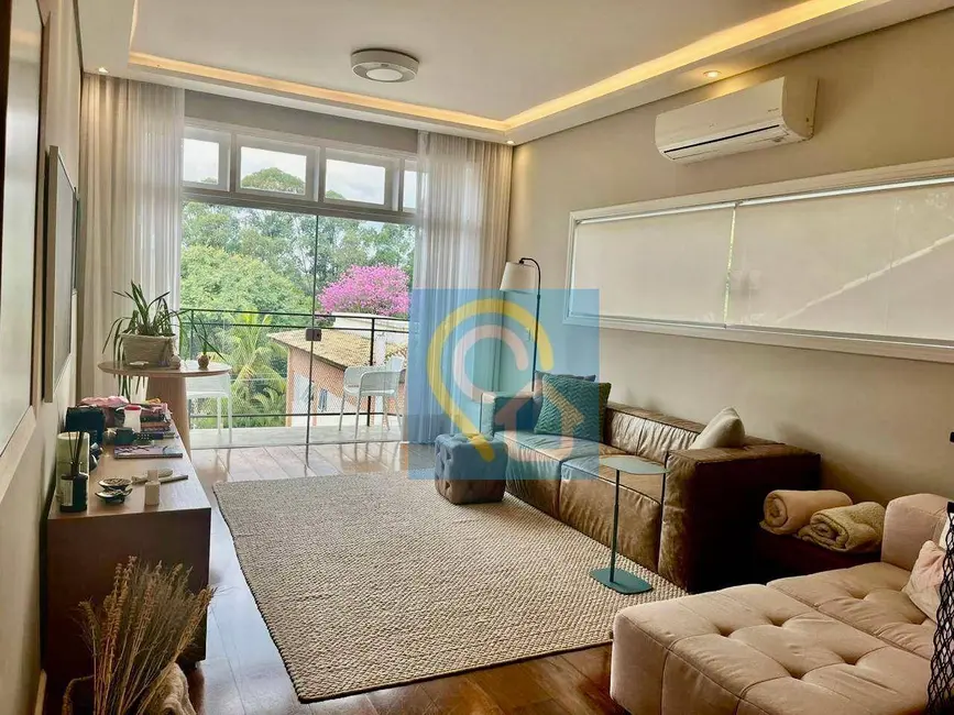 Casa de Condomínio com 3 quartos à venda, 360m2 em Santana De Parnaiba - SP - imagem 4 Foto 4 de Casa de Condomínio com 3 quartos à venda, 360m2 em Santana De Parnaiba - SP