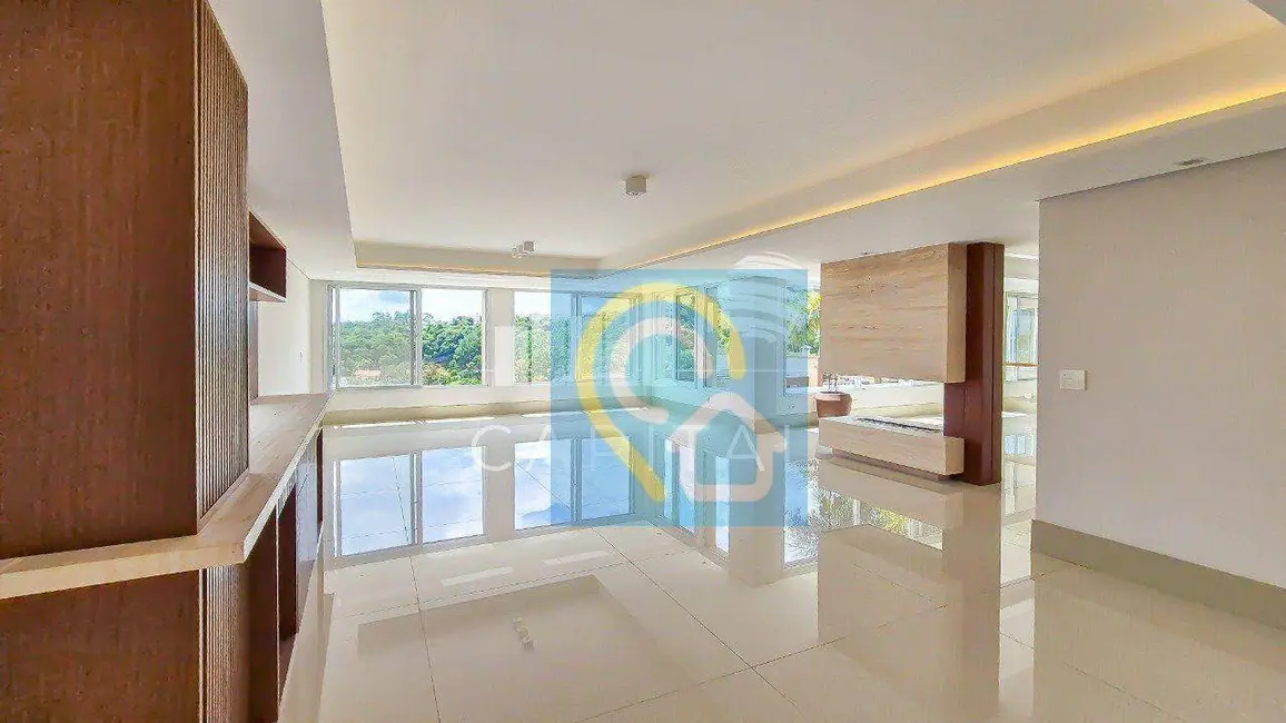Casa de Condomínio com 4 quartos à venda e para alugar, 500m2 em Santana De Parnaiba - SP - imagem 2 Foto 2 de Casa de Condomínio com 4 quartos à venda e para alugar, 500m2 em Santana De Parnaiba - SP