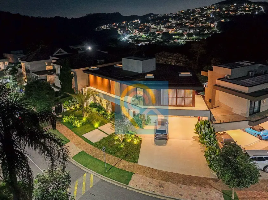 Foto 2 de Casa de Condomínio com 4 quartos à venda, 600m2 em Santana De Parnaiba - SP