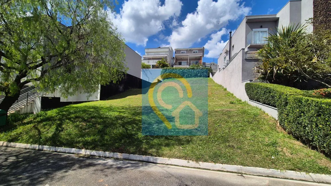 Foto 1 de Terreno / Lote à venda, 373m2 em Santana De Parnaiba - SP