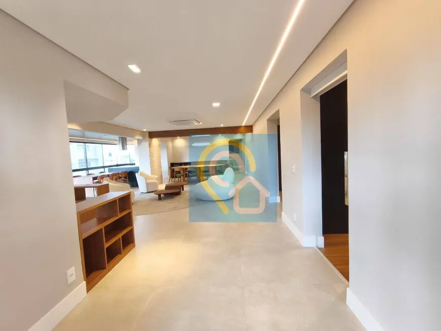Apartamento com 3 quartos à venda, 287m2 em Alphaville Industrial, Barueri - SP - imagem 7 Foto 7 de Apartamento com 3 quartos à venda, 287m2 em Alphaville Industrial, Barueri - SP