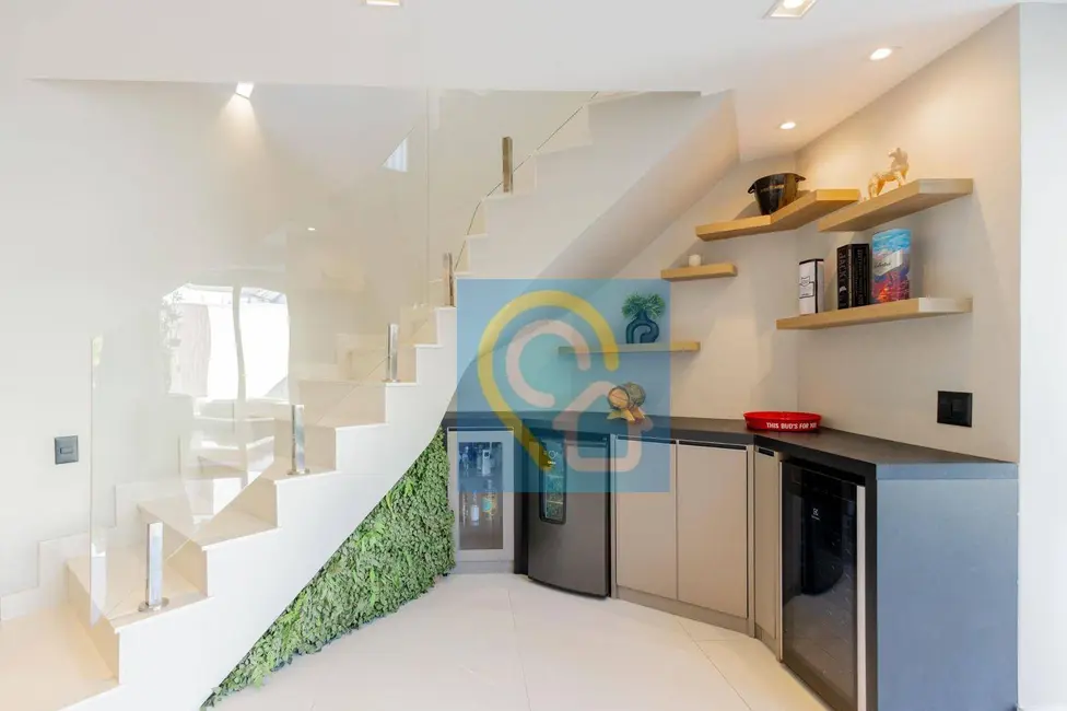 Foto 3 de Casa de Condomínio com 3 quartos à venda, 300m2 em Santana De Parnaiba - SP