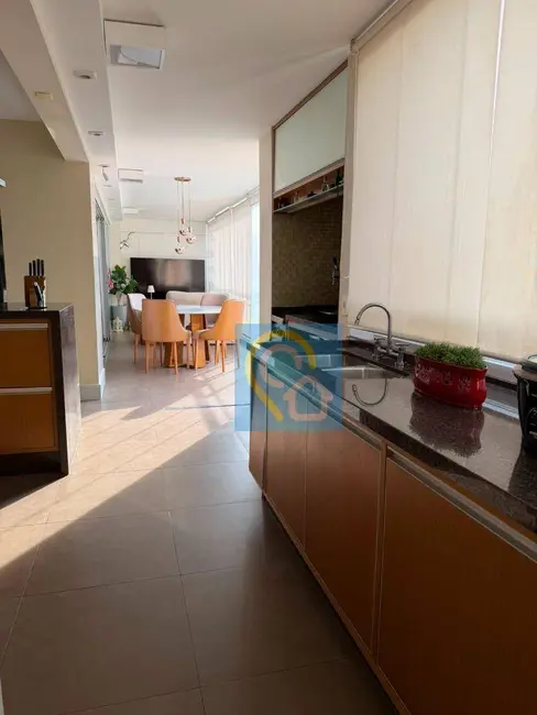 Foto 3 de Apartamento com 3 quartos à venda, 196m2 em Empresarial 18 do Forte, Barueri - SP