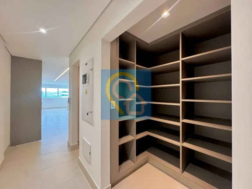Apartamento com 4 quartos à venda e para alugar, 365m2 em Alphaville Empresarial, Barueri - SP - imagem 9 Foto 9 de Apartamento com 4 quartos à venda e para alugar, 365m2 em Alphaville Empresarial, Barueri - SP