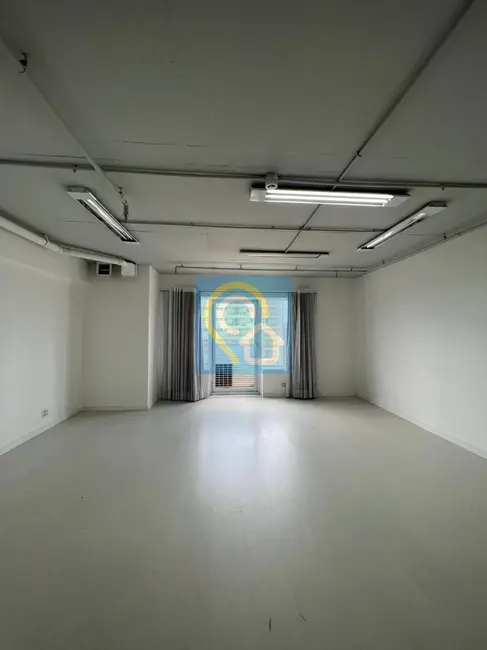 Sala Comercial à venda e para alugar, 49m2 em Alphaville Industrial, Barueri - SP - imagem 3 Foto 3 de Sala Comercial à venda e para alugar, 49m2 em Alphaville Industrial, Barueri - SP