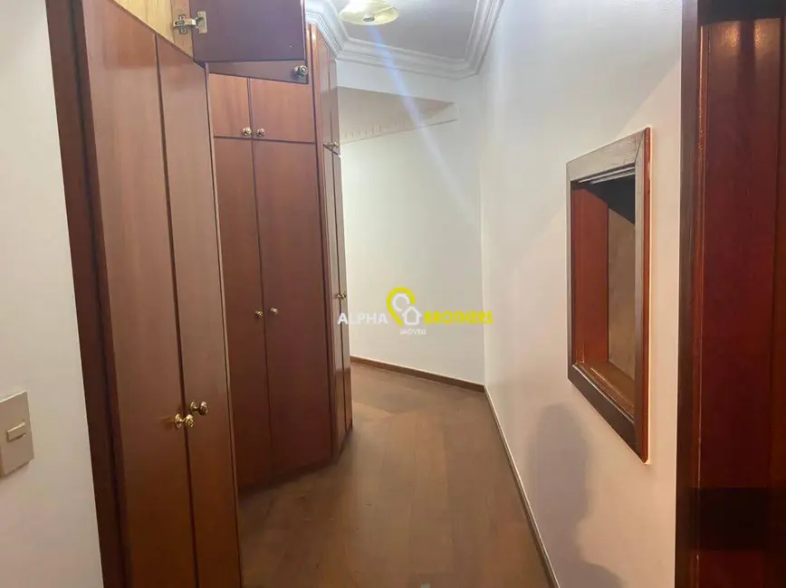 Casa de Condomínio com 4 quartos à venda, 672m2 em Barueri - SP - imagem 3 Foto 3 de Casa de Condomínio com 4 quartos à venda, 672m2 em Barueri - SP